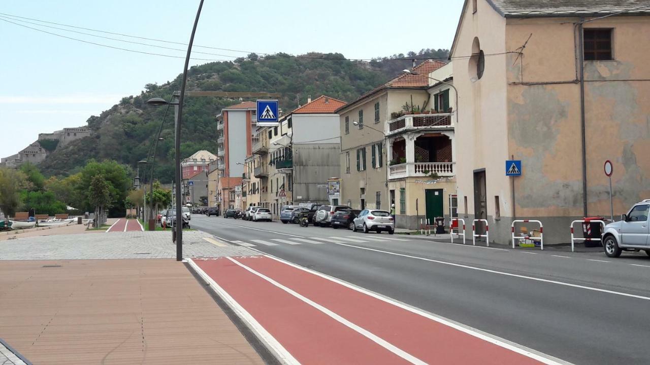 瓦多利古雷Residenza Lux Fronte Mare公寓 外观 照片